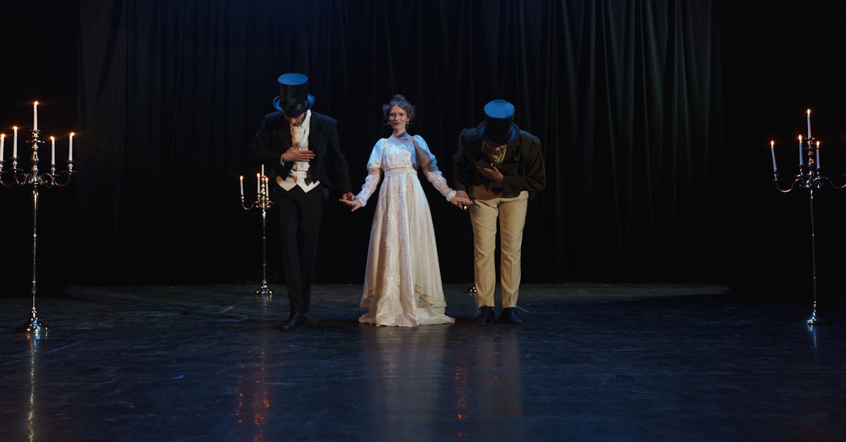 d&eacute;couvrez les acteurs incontournables d'hollywood et du cin&eacute;ma mondial. explorez leurs parcours, performances m&eacute;morables et les films qui ont marqu&eacute; leur carri&egrave;re. plongez dans l'univers fascinant du septi&egrave;me art.