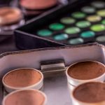 d&eacute;couvrez l'univers de la beaut&eacute; avec notre maquilleuse professionnelle. que ce soit pour un &eacute;v&eacute;nement sp&eacute;cial, un mariage ou une s&eacute;ance photo, b&eacute;n&eacute;ficiez de conseils personnalis&eacute;s et d'un maquillage qui mettra en valeur votre beaut&eacute; naturelle. r&eacute;servez votre rendez-vous d&egrave;s aujourd'hui !