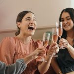 d&eacute;couvrez l'univers envo&ucirc;tant du vin ros&eacute;, avec ses ar&ocirc;mes fruit&eacute;s et sa palette de saveurs d&eacute;licates. id&eacute;al pour accompagner vos repas estivaux ou vos ap&eacute;ritifs entre amis, le ros&eacute; s'impose comme la boisson incontournable des saisons chaudes. explorez les diff&eacute;rentes r&eacute;gions viticoles et trouvez le ros&eacute; qui sublimera vos moments de convivialit&eacute;.